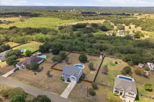 821 Bella Vista Cir, Kyle, TX 78640 - Photo 1