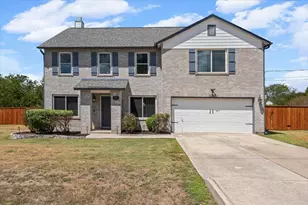 821 Bella Vista Cir, Kyle, TX 78640 - Photo 3