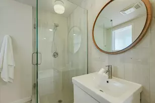 617 Oakland Ave, Austin, TX 78703 - Photo 25