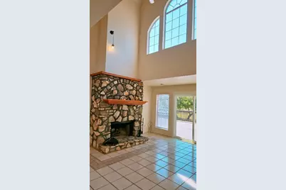 105 Meadow Drive, Georgetown, TX 78633 - Photo 3