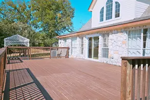 105 Meadow Dr, Georgetown, TX 78633 - Photo 15