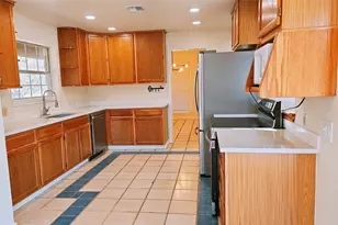 105 Meadow Dr, Georgetown, TX 78633 - Photo 7