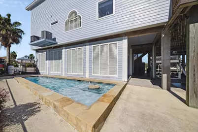 210 Easterly Drive, Galveston, TX 77554 - Photo 31