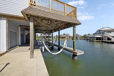 210 Easterly Drive, Galveston, TX 77554 - Photo 35