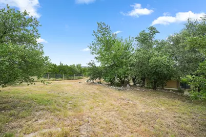 9808 Longhorn Skyway, Dripping Springs, TX 78620 - Photo 35