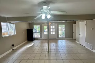 178 Mary Ann Dr, Canyon Lake, TX 78133 - Photo 3