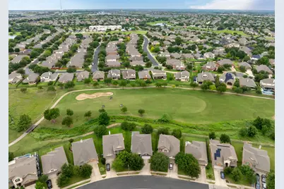 2018 Greenside Trail, Round Rock, TX 78665 - Photo 3