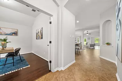 2018 Greenside Trail, Round Rock, TX 78665 - Photo 7