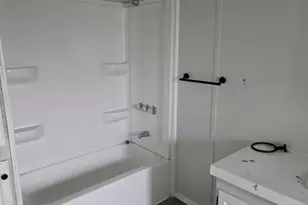 1113 Colorado St, Smithville, TX 78957 - Photo 13