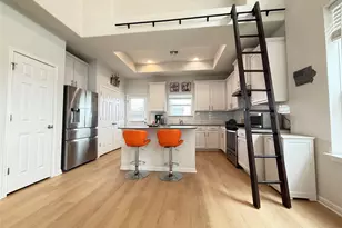 10221 Forest Grove Dr, Austin, TX 78747 - Photo 7