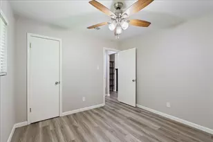 13300 Cowdray Park, Austin, TX 78729 - Photo 19