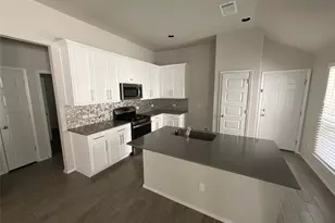 2800 NE Joe Dimaggio Ln St, Round Rock, TX 78665 - Photo 3