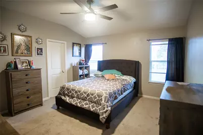6912 Plains Crest Drive, Del Valle, TX 78617 - Photo 11