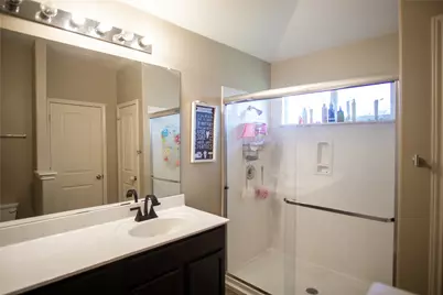6912 Plains Crest Drive, Del Valle, TX 78617 - Photo 9