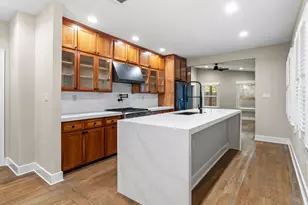 3805 Avenue G, Austin, TX 78751 - Photo 11