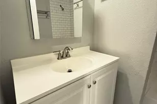 10702 Lanshire Dr, Austin, TX 78758 - Photo 9