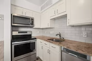 1840 Burton Dr, Austin, TX 78741 - Photo 7