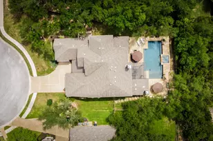 208 SANTALUZ Ln, Austin, TX 78732 - Photo 39