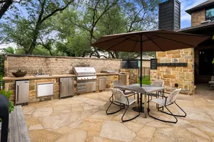 208 SANTALUZ Ln, Austin, TX 78732 - Photo 37