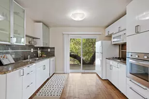 1210 Windsor Rd, Austin, TX 78703 - Photo 9
