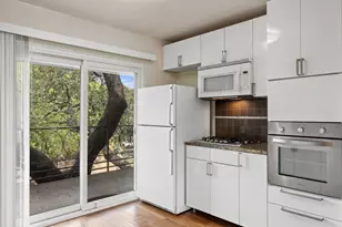 1210 Windsor Rd, Austin, TX 78703 - Photo 11