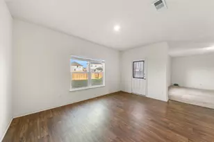 18524 Speculator Ln, Elgin, TX 78621 - Photo 15