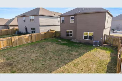 18524 Speculator Lane, Elgin, TX 78621 - Photo 33