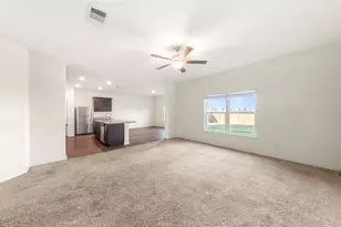 18524 Speculator Ln, Elgin, TX 78621 - Photo 7