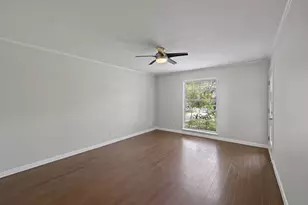 2015 Fair Oaks Dr, Austin, TX 78745 - Photo 9