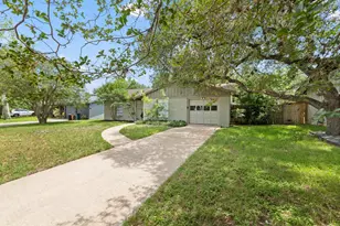 2015 Fair Oaks Dr, Austin, TX 78745 - Photo 1