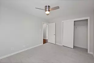 2015 Fair Oaks Dr, Austin, TX 78745 - Photo 33