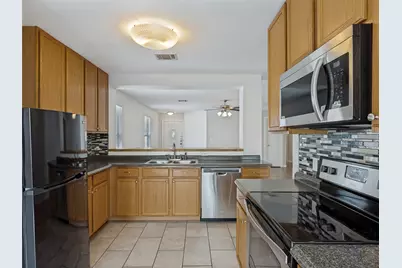 1429 Poppy Seed Lane, Austin, TX 78741 - Photo 7