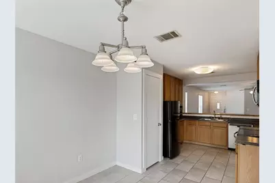 1429 Poppy Seed Lane, Austin, TX 78741 - Photo 9