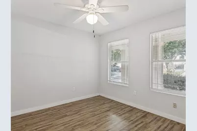 1429 Poppy Seed Lane, Austin, TX 78741 - Photo 19