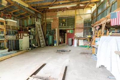 110 E Clark Street E, Bartlett, TX 76511 - Photo 13