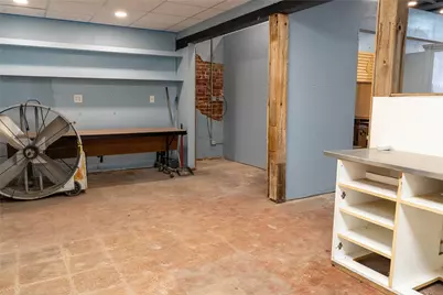 110 E Clark Street E, Bartlett, TX 76511 - Photo 9