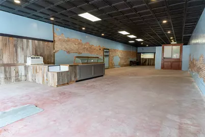 110 E Clark Street E, Bartlett, TX 76511 - Photo 3