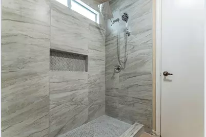 7106 Thannas Way, Austin, TX 78744 - Photo 13