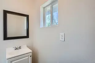196 Tobias St, Buda, TX 78610 - Photo 21