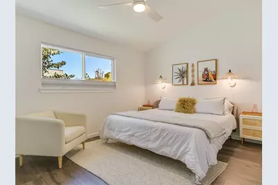 710 W 34th Street #207, Austin, TX 78705 - Photo 5