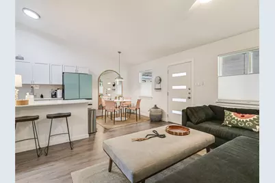 710 W 34th Street #207, Austin, TX 78705 - Photo 3