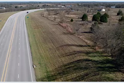 2747 21 E Highway E, Paige, TX 78659 - Photo 3