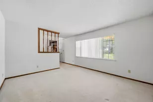 272 Old Coach Ln, Elgin, TX 78621 - Photo 9