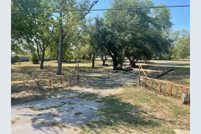 1125 San Marcos Highway, Luling, TX 78648 - Photo 5