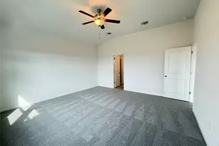 126 Holmby Dr, Hutto, TX 78634 - Photo 7