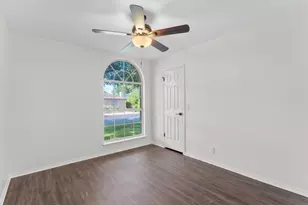 1123 Thackeray Ln, Pflugerville, TX 78660 - Photo 15