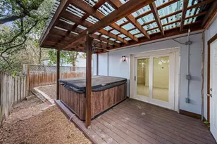 2806 Skyway Cir, Austin, TX 78704 - Photo 31