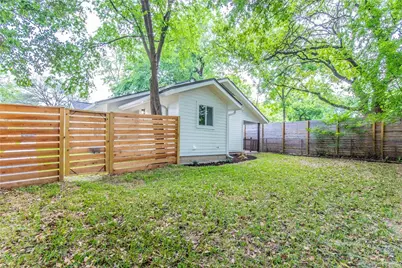601 E 50th Street #B, Austin, TX 78751 - Photo 13