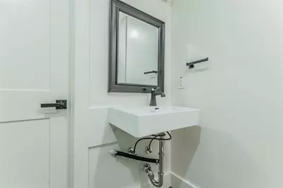 601 E 50th Street #B, Austin, TX 78751 - Photo 9