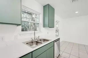 3304 Dolphin Cove, Austin, TX 78704 - Photo 9